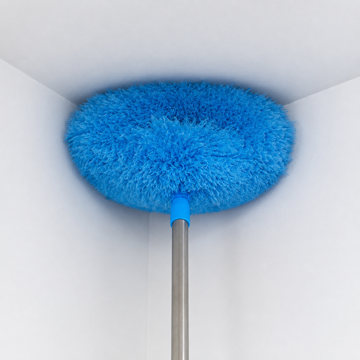 Lineva DustReach™ - Long-Handled Ceiling Fan Duster